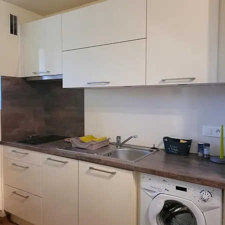 Appartement Climatise Avec Piscine Proche